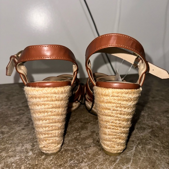 Liz Claiborne Tan/Brown Leather Espadrille Wedges - Picture 3 of 4